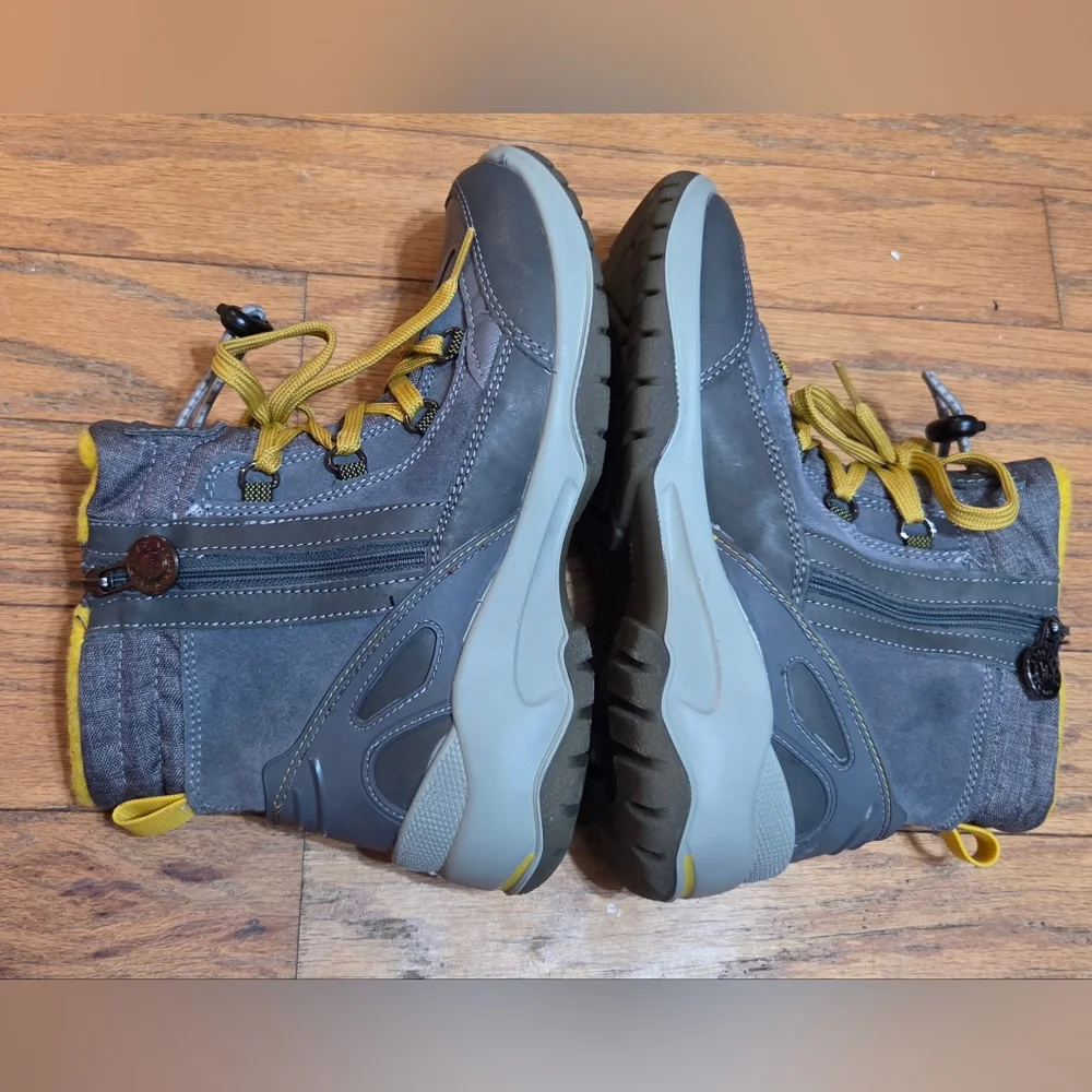 NWOT Santana Canada Torino waterproof grey boots Size 8/38